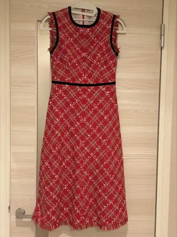GINGA COUTURE 빨간색 체크 무늬 슬리브리스 드레스