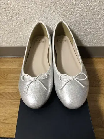 펌프스 실버 24.5cm