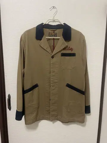 AT-DIRTY 샵코트 L 사이즈