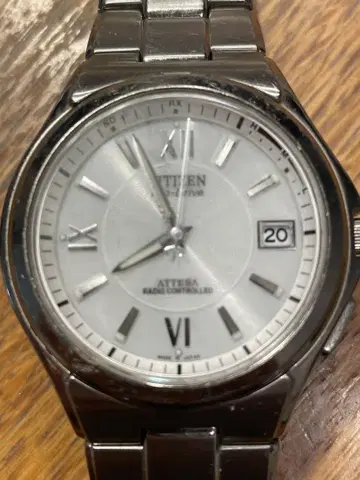 CITIZEN ATTESA 전파 시계 실버