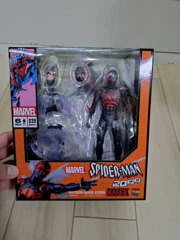 MAFEX 스파이더맨 2099 코믹 버전