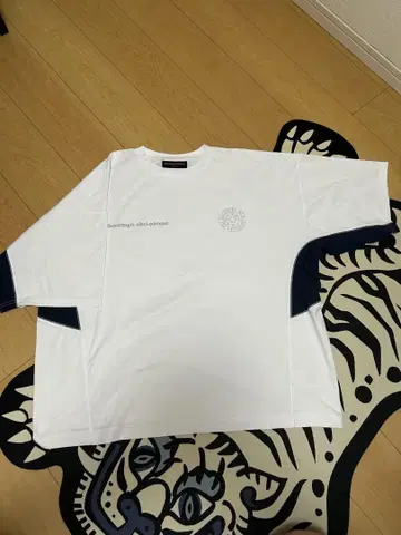 Diaspora skateboards / Traning S/S Top