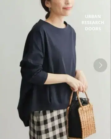 새상품급 어반 리서치 도어스 코튼 백턱 풀오버 네이비
