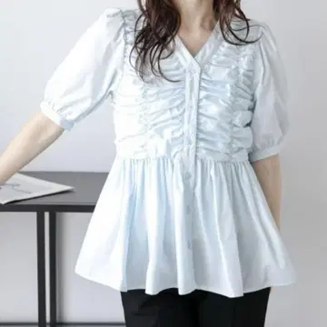 개더 페플럼 블라우스