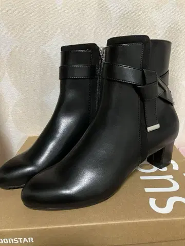 미사용 새상품 문스타 sugata 여성용 부츠 블랙 23.0cm