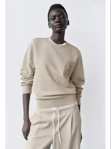 ZARA 브로치 맨투맨 셔츠 S