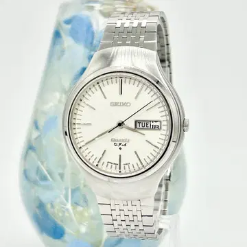 SEIKO 세이코 v.f.a 3823-7001 쿼츠 손목시계