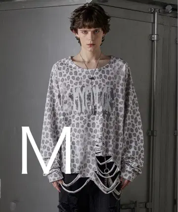 [GRANCY] 올 패턴 큐빅 그래픽 롱T M사이즈 화이트