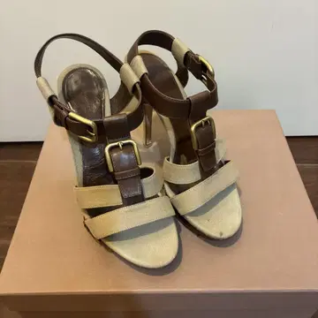 gianvito rossi 샌들