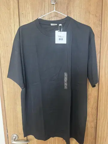 UNIQLO 론 헤르만 타마타카점 한정판 T셔츠