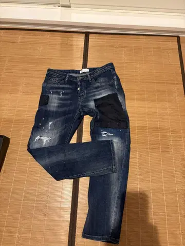 프리미엄 무드 수페리어 레트 데미지 가공 데님 팬츠 W31