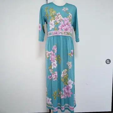 룸웨어 레오나르풍 연한 그린 핑크 꽃다발 패턴 원피스 사이즈 XL
