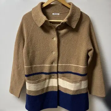 울 코트 브라운