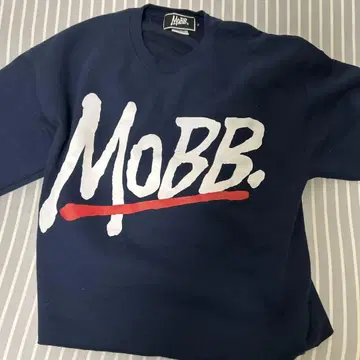 MOBB 네이비 맨투맨 M