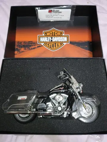 교쇼 HARLEY-DAVIDSON Vivid Black 1/12 스케일