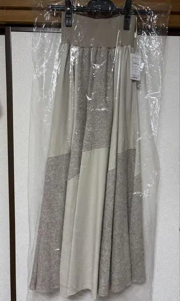 And Couture 허리 리브 인조 가죽 x 울 절개 롱 스커트
