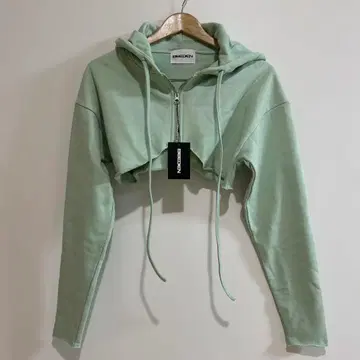 비덴 BEEDEN 백 로고 크롭 집업 후드티