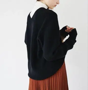 CLANE V-NECK BACK DROP KNIT 블랙 사이즈 2