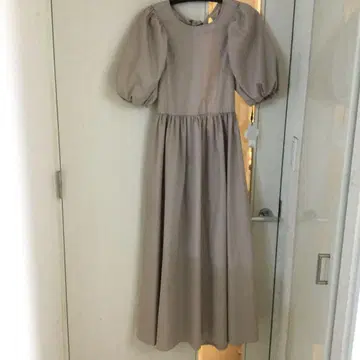 릴리 브라운 핑크 베이지 퍼프 슬리브 롱 드레스 새상품