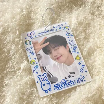 EVNNE 지후 생일 카페 아크릴 트레이딩 카드 홀더