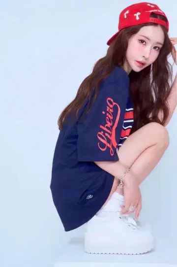 스즈키 아미 스니커즈 M 사이즈