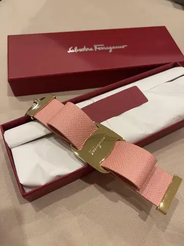 Salvatore Ferragamo 핑크 키링
