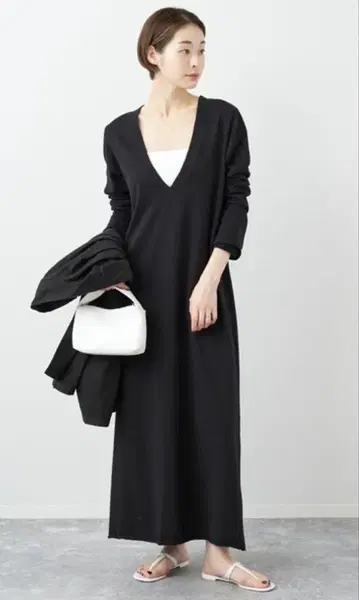 plage [ R'IAM ] DEEP Vneck 원피스