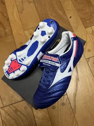 새상품 초레어 한정 컬러 미즈노 모렐리아2 JAPAN 27cm