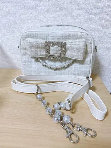 [ 새상품급 ] NOEMIE 아가씨 트위드 리본 비쥬 숄더백 화이트