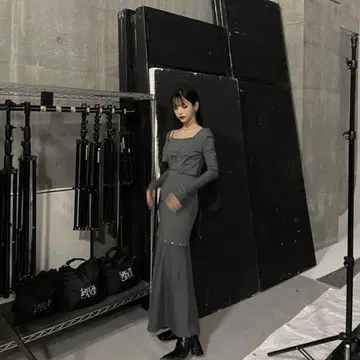 MELT THE LADY neck wrap strap onepiece