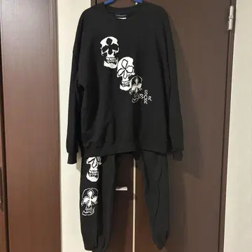 SURGERY 스컬 프린트 블랙 셋업