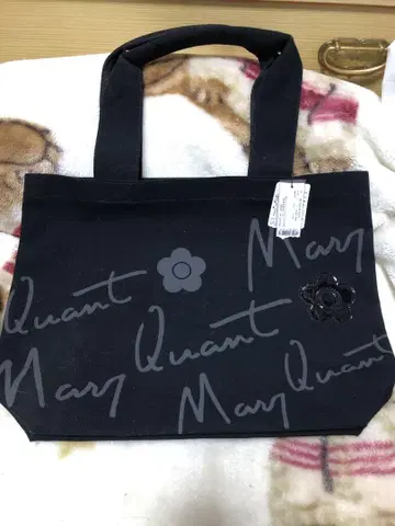 Mary Quant 로고 토트백 블랙 아이보리