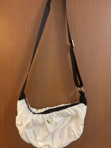 LILY BROWN x MARY QUANT 화이트 나일론 숄더백