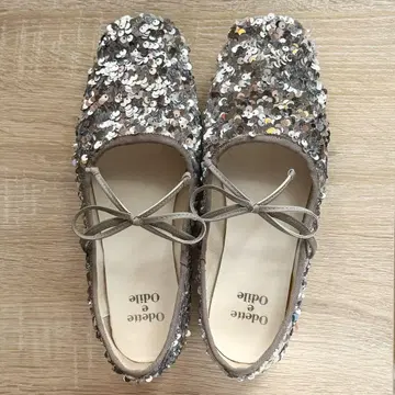 오데뜨 앤 오딜 라메 펌프스 발레 슈즈 스팽글