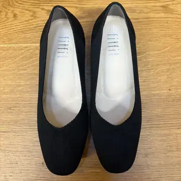 스트레치 소재 블랙 플랫슈즈