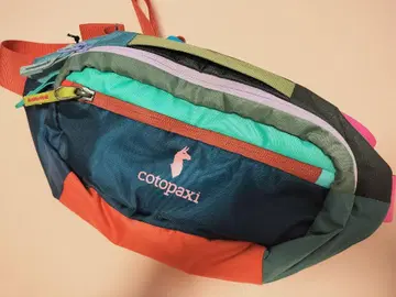 [ 새상품 ] cotopaxi 바디백 멀티 컬러