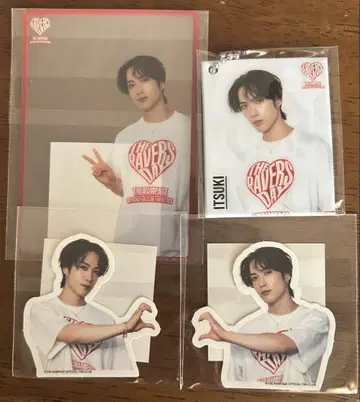 후지와라 타츠키 RAVERS DAY 로토 4세트