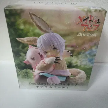 Desktop Cute 피규어 나나치 & 미티
