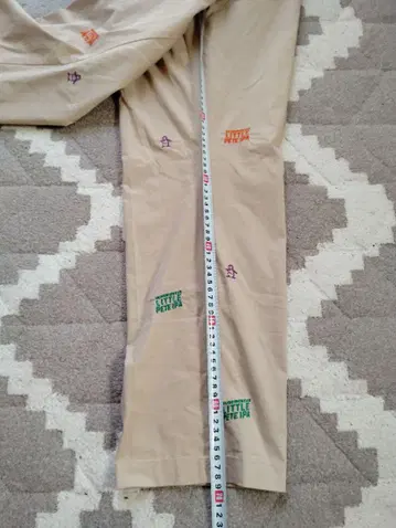 LITTLE PETE PAN 자수 베이지 치노 팬츠 약 81cm