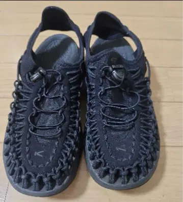 KEEN UNEKEE ASTORIA 24.5 블랙