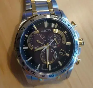 새상품급 CITIZEN 에코 드라이브 전파 솔라 크로노그래프