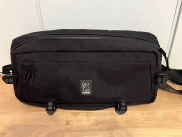 CHROME KADET SLING BAG 블랙 카데트 오거나이저 포함