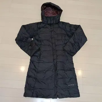 몽벨 블랙 허리 길이 후드 부착 롱 다운 자켓