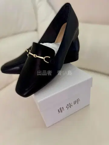 새상품 미사용품 히미코 23.5cm 비트 모티브 로퍼 640003
