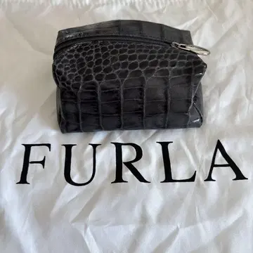 FURLA 블랙 가죽 파우치