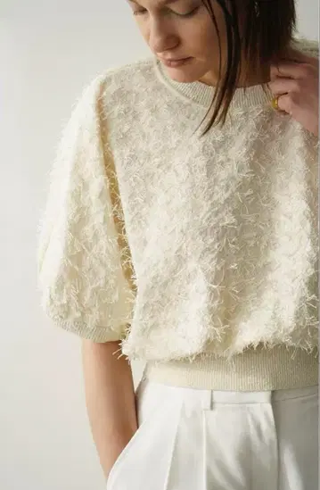 CLANE FRINGE ARCH SLEEVE KNIT TOPS