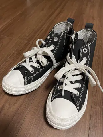 레인 슈즈 블랙 하이컷 스니커즈