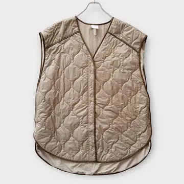레어 사이즈 H&M (XXL) 퀼팅 베스트 거의 새상품 에이치앤엠