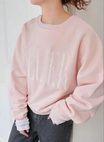 Spick and Span 컬러 로고 맨투맨
