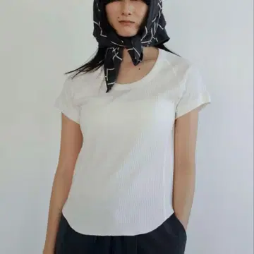 anuke 빈티지 립 탑스 화이트 새상품급